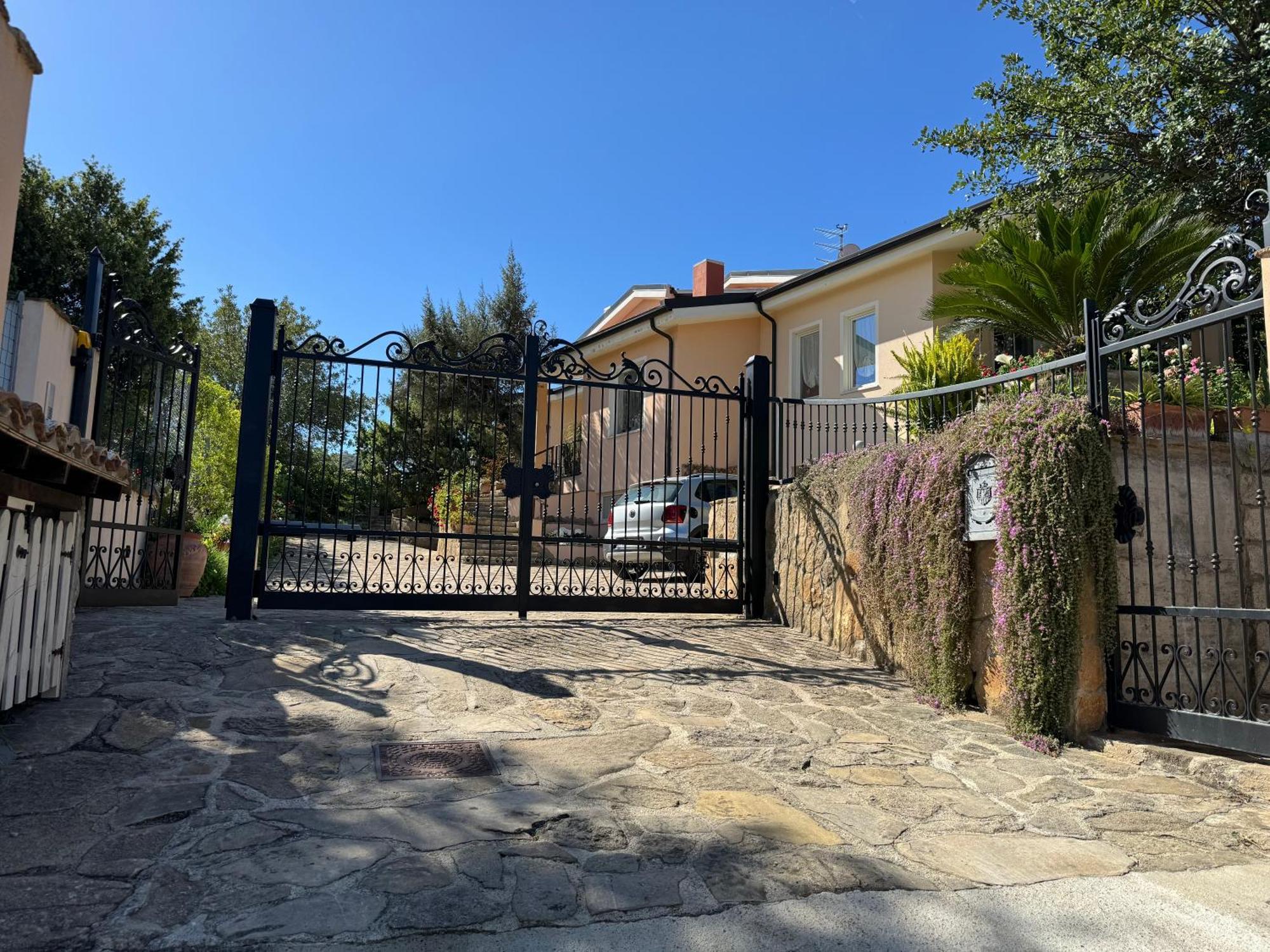 Villa Dei Fiori - Casa Vacanza カポテッラ エクステリア 写真