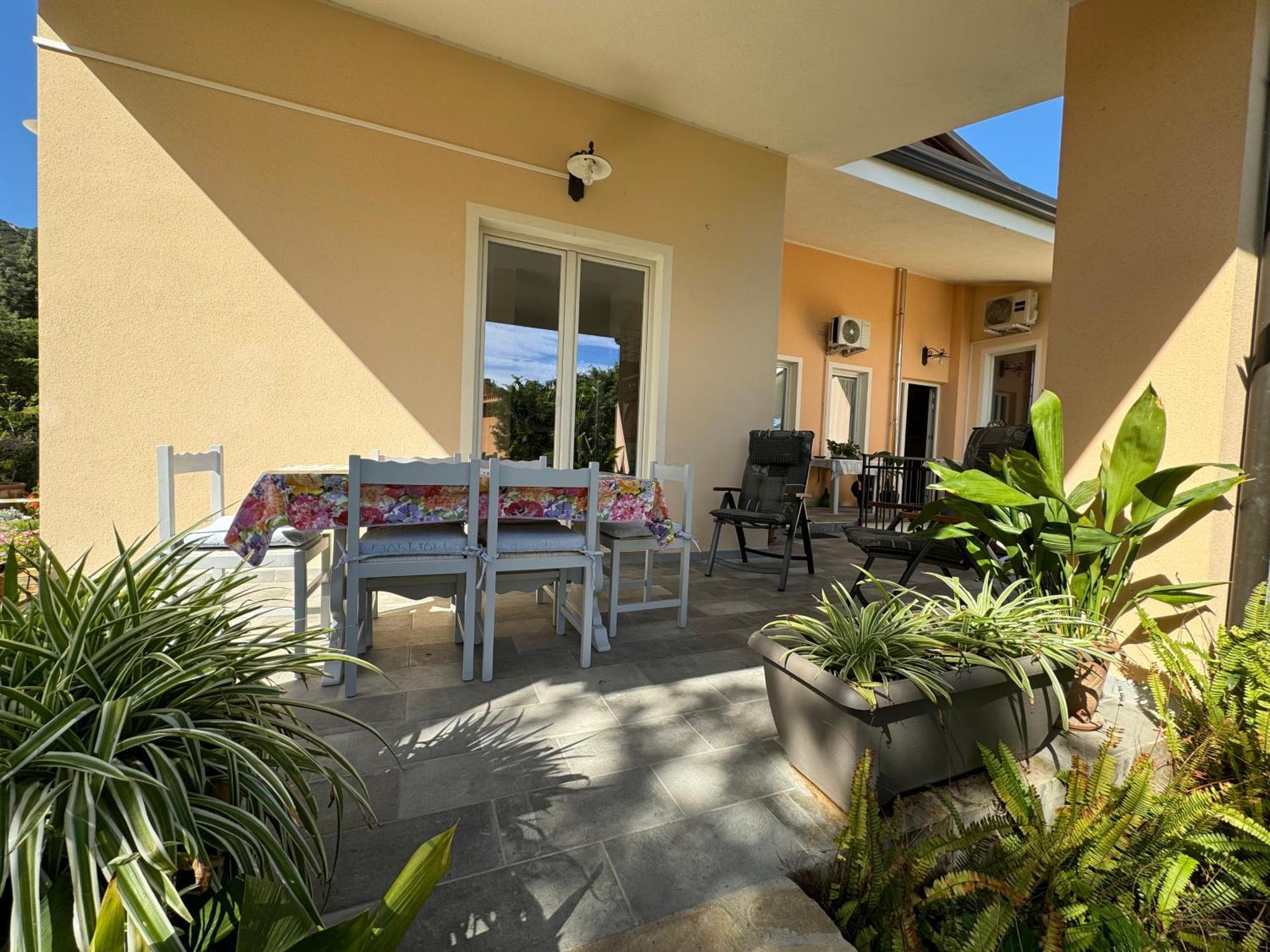 Villa Dei Fiori - Casa Vacanza カポテッラ エクステリア 写真