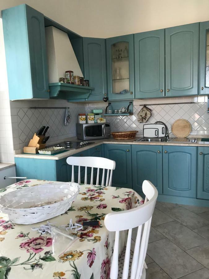 Villa Dei Fiori - Casa Vacanza カポテッラ エクステリア 写真